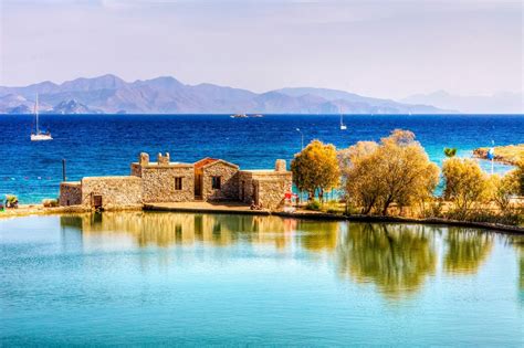 Çeşme'de Tatil: Gezilecek Yerler ve Plajlar